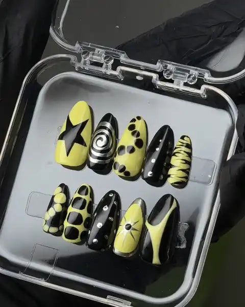 Buttery Web Set
